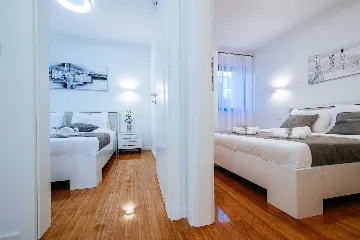 Air-Conditioned 2-Bedroom Apartment in Zadar for 6