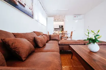 Air-Conditioned 2-Bedroom Apartment in Zadar for 6