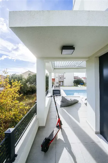 4-Bedroom Villa for up to 10 in Biograd na Moru