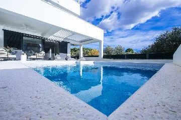 4-Bedroom Villa for up to 10 in Biograd na Moru