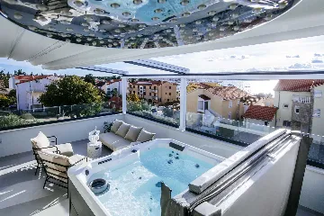 4-Bedroom Villa for up to 10 in Biograd na Moru