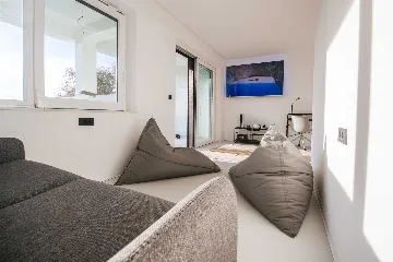 4-Bedroom Villa for up to 10 in Biograd na Moru