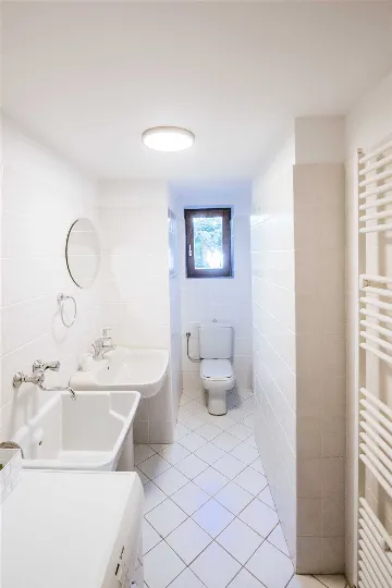 Zadar 5-Bedroom Villa with Jacuzzi (Up to 10)