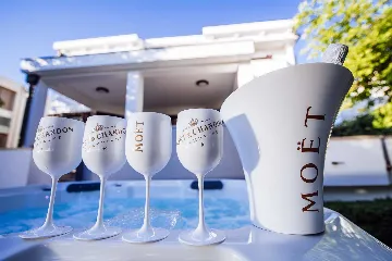 Zadar 5-Bedroom Villa with Jacuzzi (Up to 10)