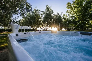 Zadar 5-Bedroom Villa with Jacuzzi (Up to 10)