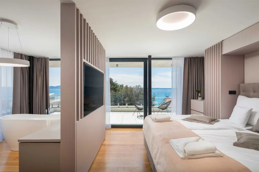 Petrčane Villa for 8 Guests with 4 Bedrooms