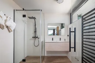 Petrčane Villa for 8 Guests with 4 Bedrooms