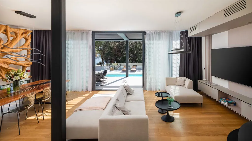 Petrčane Villa for 8 Guests with 4 Bedrooms