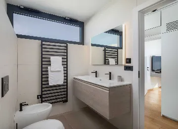 Petrčane Villa for 8 Guests with 4 Bedrooms