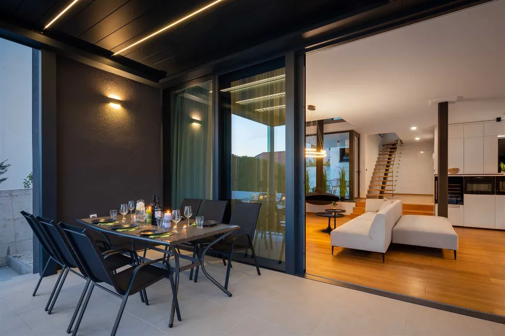 Petrčane Villa for 8 Guests with 4 Bedrooms