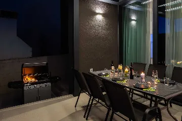 Petrčane Villa for 8 Guests with 4 Bedrooms