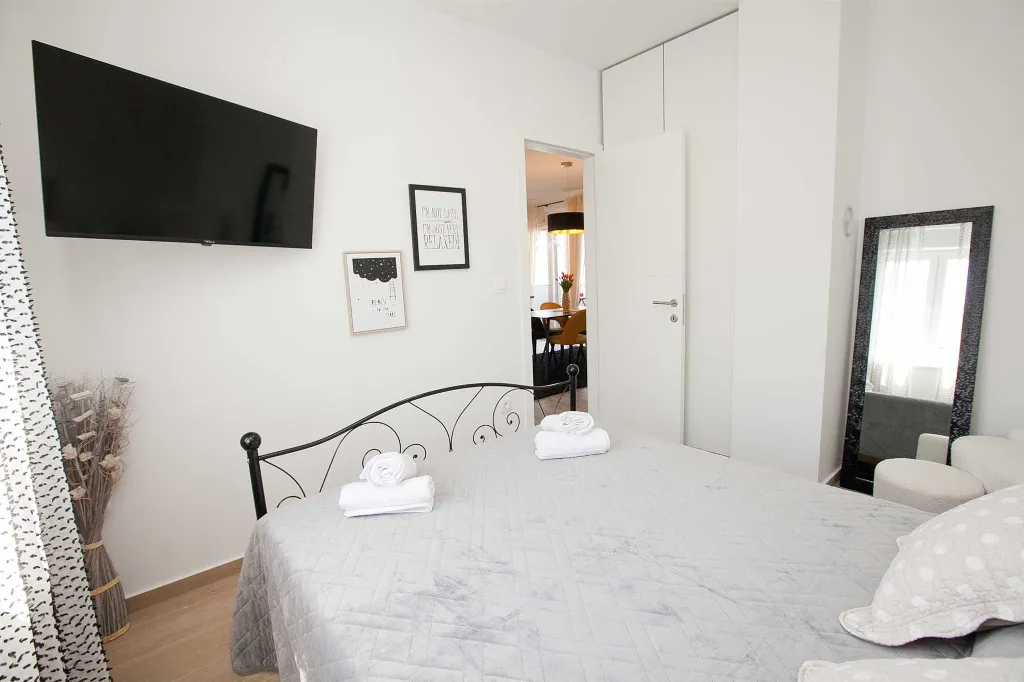 Air-Conditioned Apartment with Balcony in Zadar