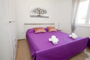 Air-Conditioned Apartment with Balcony in Zadar