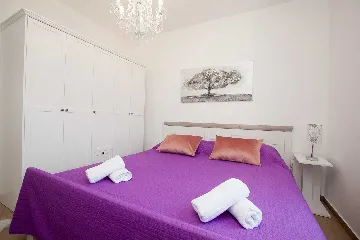 Air-Conditioned Apartment with Balcony in Zadar