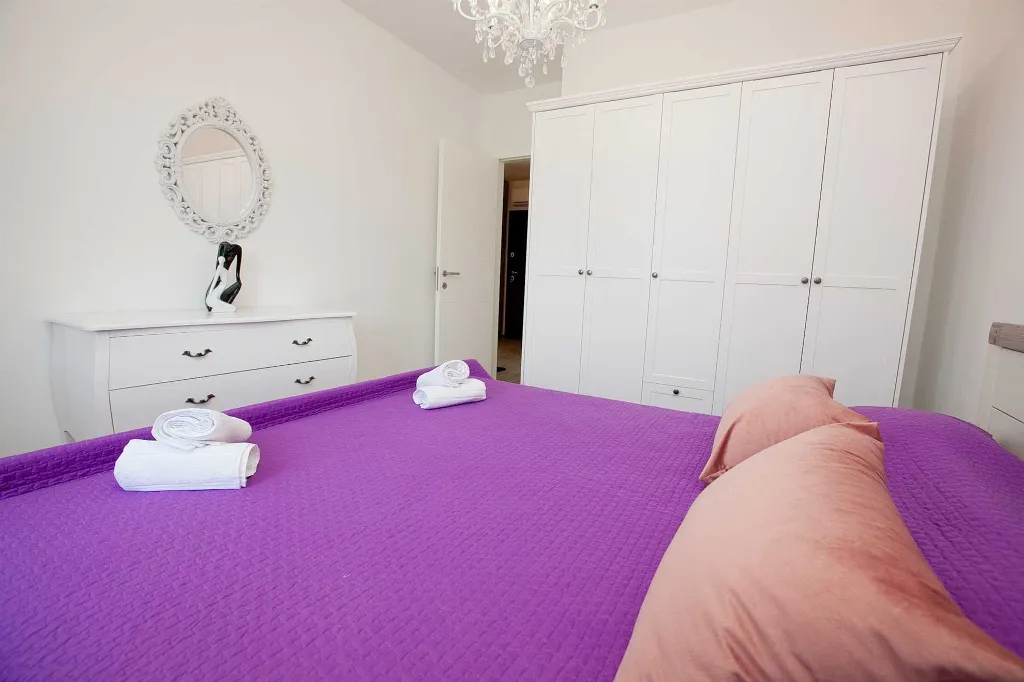 Air-Conditioned Apartment with Balcony in Zadar
