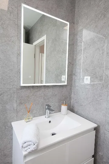 Air-Conditioned Apartment with Balcony in Zadar