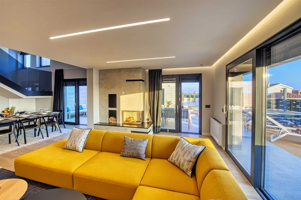 5-Bedroom Villa with Sea-View Terrace in Sukošan