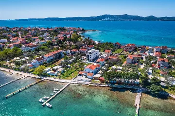 Sea-View Penthouse for 6 in Sukošan