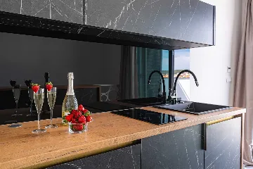 Sea-View Penthouse for 6 in Sukošan