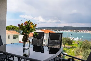 Sea-View Penthouse for 6 in Sukošan