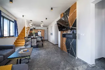 Sea-View Penthouse for 6 in Sukošan