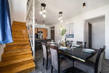 Sea-View Penthouse for 6 in Sukošan