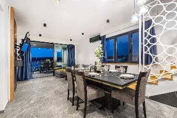 Sea-View Penthouse for 6 in Sukošan