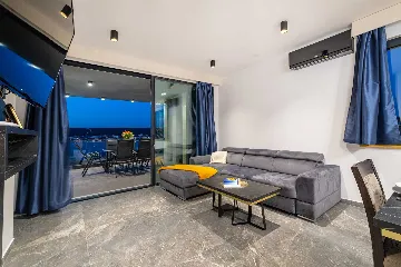 Sea-View Penthouse for 6 in Sukošan