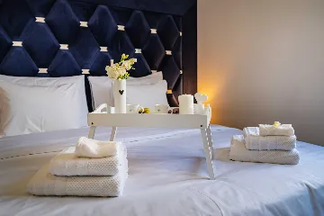 Sea-View Penthouse for 6 in Sukošan