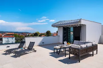 Sea-View Penthouse for 6 in Sukošan