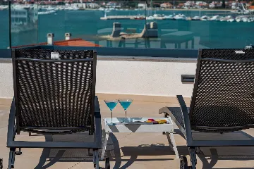 Sea-View Penthouse for 6 in Sukošan