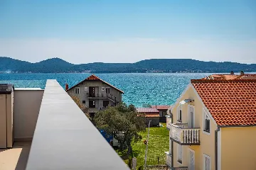 Sea-View Penthouse for 6 in Sukošan