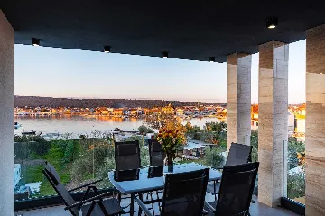 Sea-View Penthouse for 6 in Sukošan