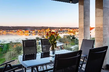 Sea-View Penthouse for 6 in Sukošan