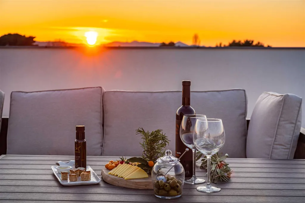 Sea-View Penthouse for 6 in Sukošan