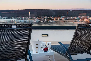 Sea-View Penthouse for 6 in Sukošan