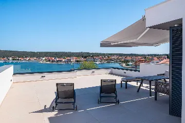 Sea-View Penthouse for 6 in Sukošan