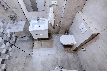 Apartment in Povljana for 6 with Private Pool