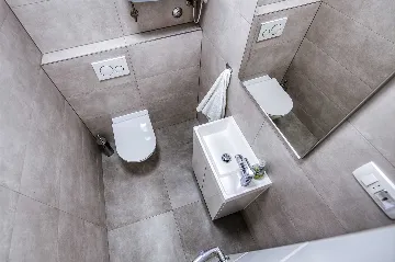 Apartment in Povljana for 6 with Private Pool