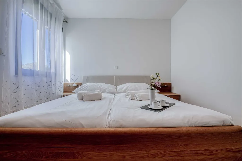 Apartment in Povljana for 6 with Private Pool