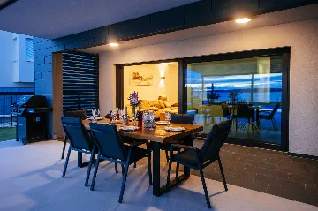 Apartment in Povljana for 6 with Private Pool