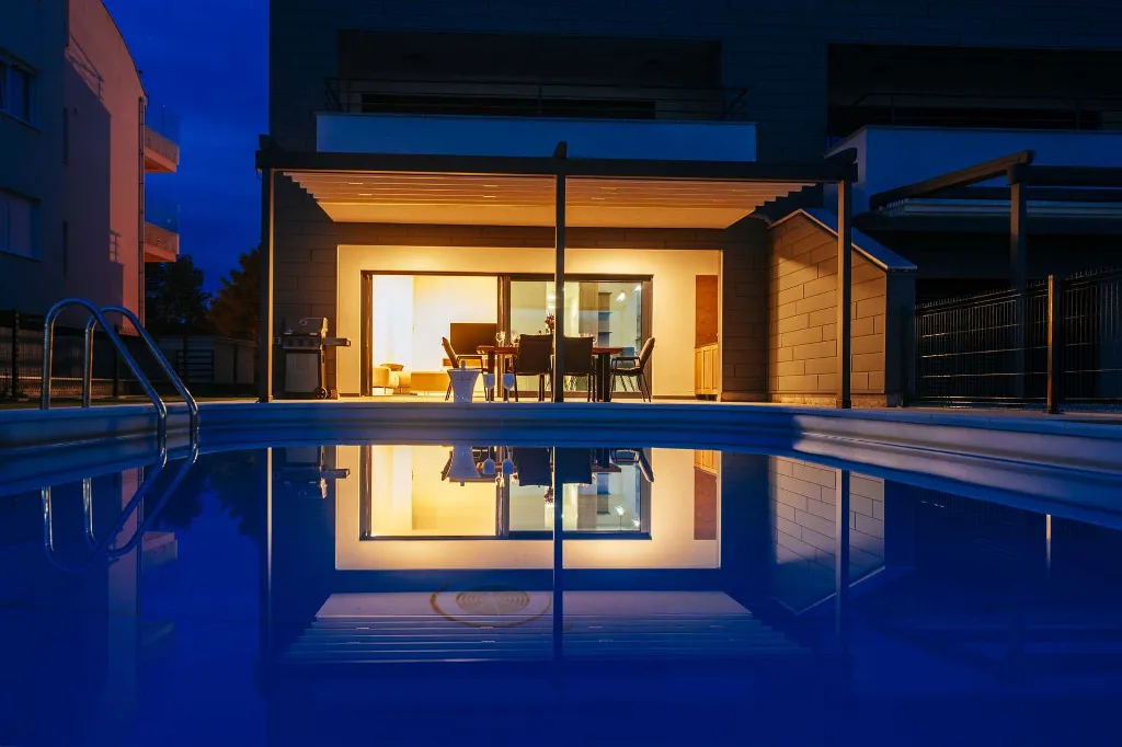 Apartment in Povljana for 6 with Private Pool