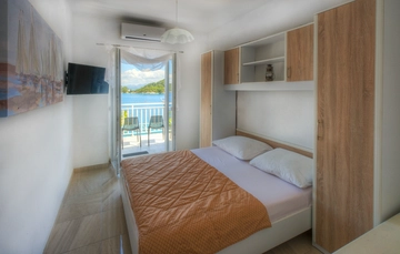 Solo Apartment in Prožurska Luka