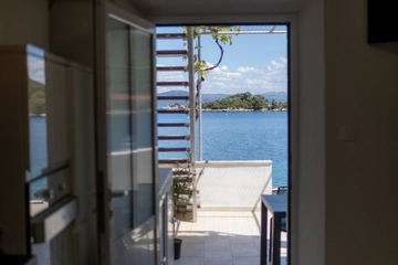 Solo Apartment in Prožurska Luka