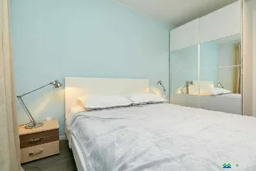 2-Bedroom Seafront Apartment in Babino Polje