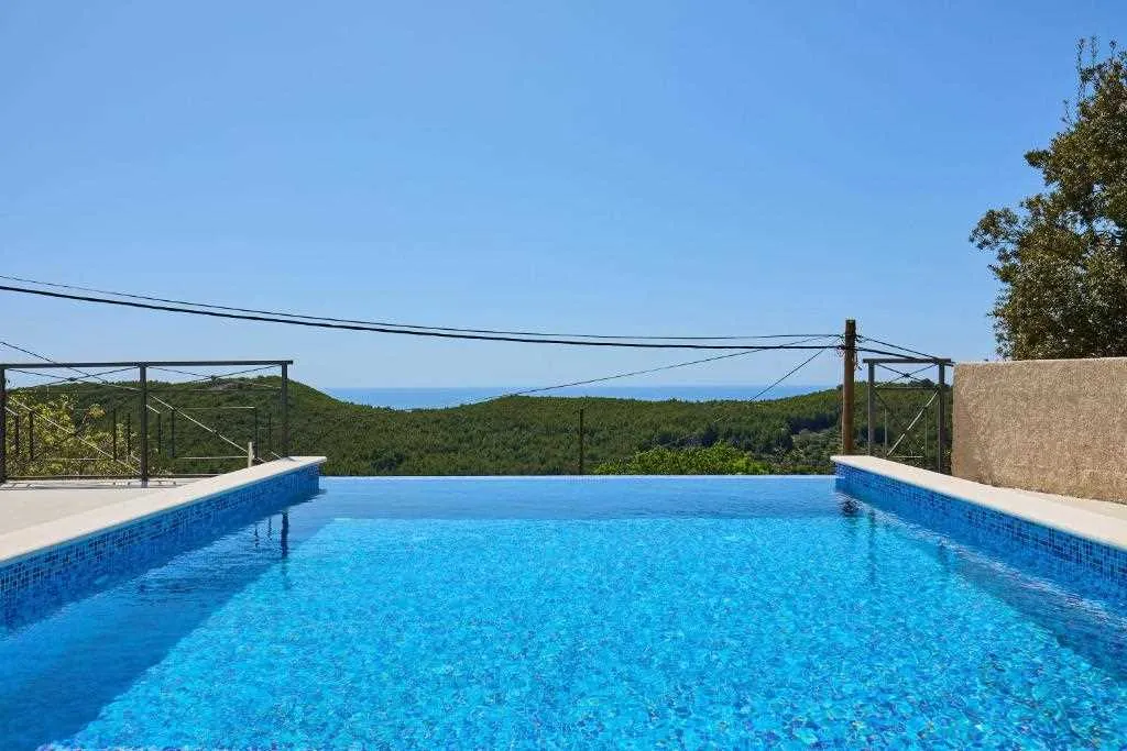 3-Bedroom Villa for 6 Guests in Babino Polje