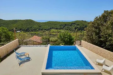 3-Bedroom Villa for 6 Guests in Babino Polje