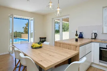 3-Bedroom Villa for 6 Guests in Babino Polje