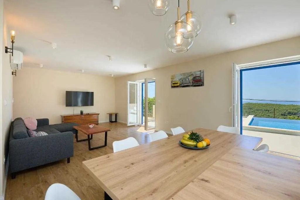 3-Bedroom Villa for 6 Guests in Babino Polje