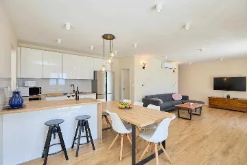 3-Bedroom Villa for 6 Guests in Babino Polje